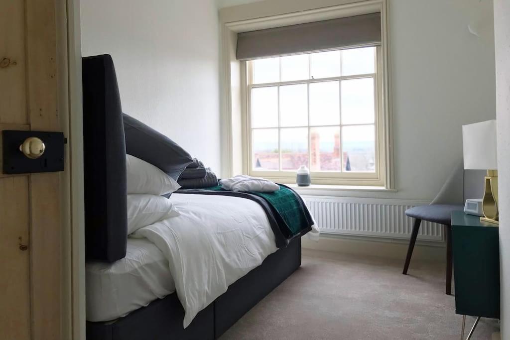 Grade Ii Townhouse, Ledbury